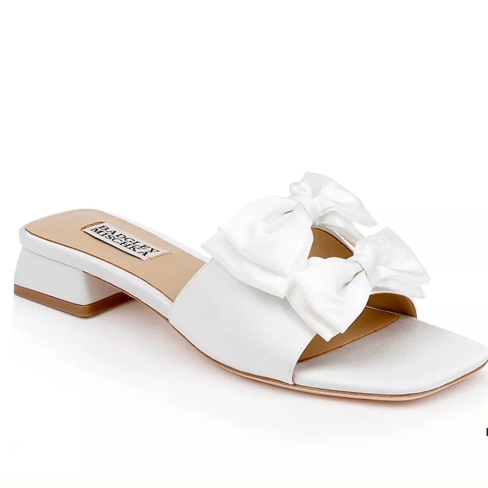 Badgley Mischka White Heeled Sandals